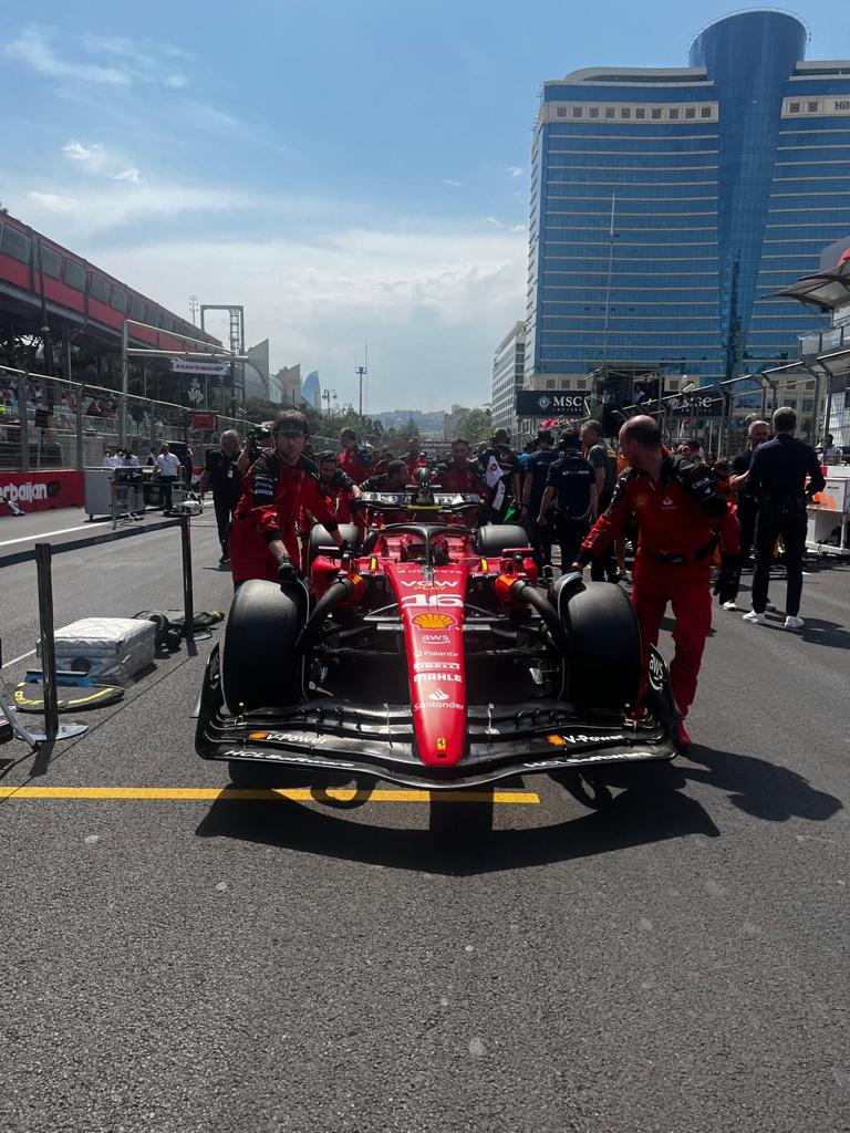 ScuderiaFerrari's tweet photo. It’s RACE TIME!
#AzerbaijanGP https://t.co/teLLRKXlbJ