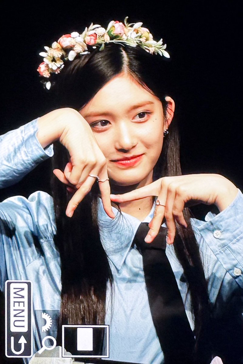 230430 애플뮤직
이 아기공주님 이름이 뭐냐면요...
⬇️
#아이브 #IVE #이서