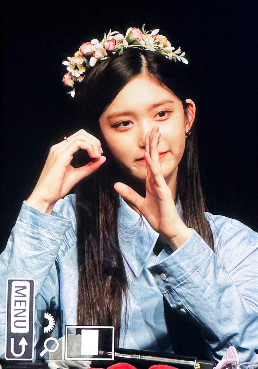 IVEsMAZE's tweet photo. 230430 애플뮤직
이 아기공주님 이름이 뭐냐면요...
⬇️
#아이브 #IVE #이서 https://t.co/Fo5f5o1tuJ