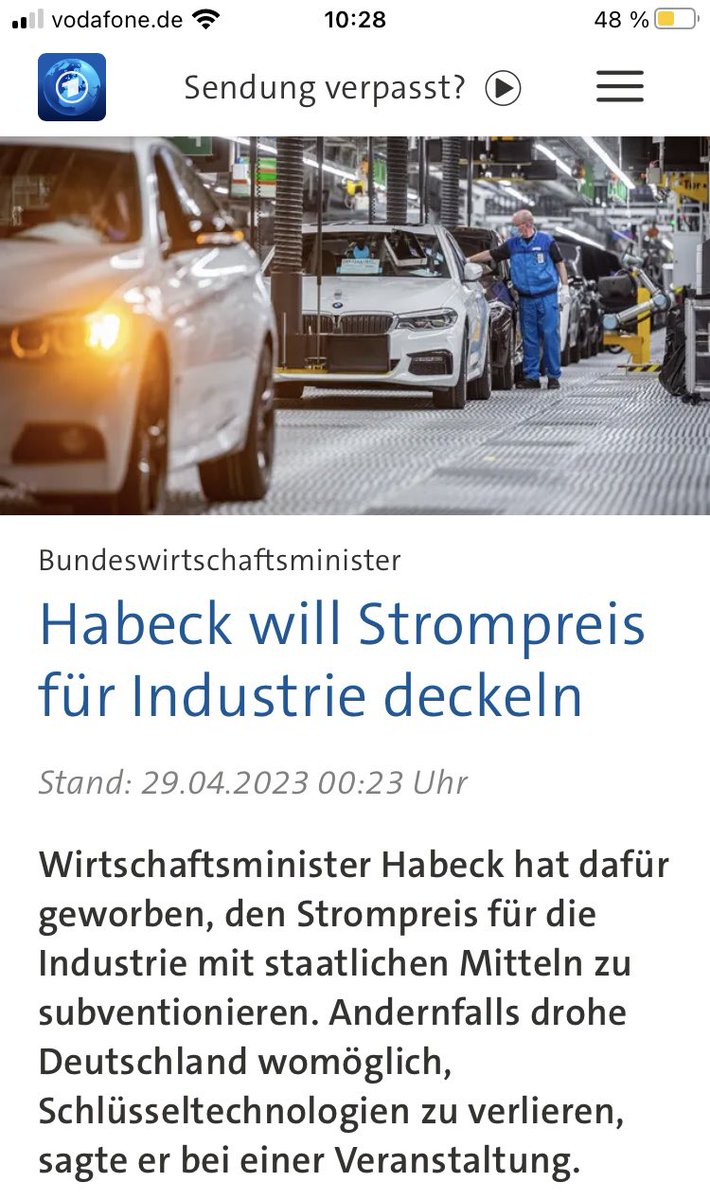 Man hätte natürlich auch AKWs laufen lassen können, um günstigeren Strom für alle zu haben, statt ihn jetzt mit dem Geld der Bürger für die Industrie zu subventionieren. Die Dinger sind ja gebaut.