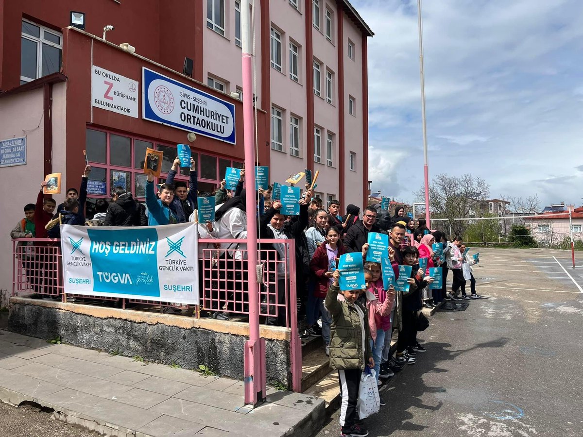 Kitap kurtlarımızın beklediği o büyük gün geldi!🎊

Kitapları okudular, çalıştılar, emek verdiler…

Şimdi ödüller için yarışma zamanı!🏅

#KitapKurtlarıYarışıyor
#TÜGVA #Suşehri