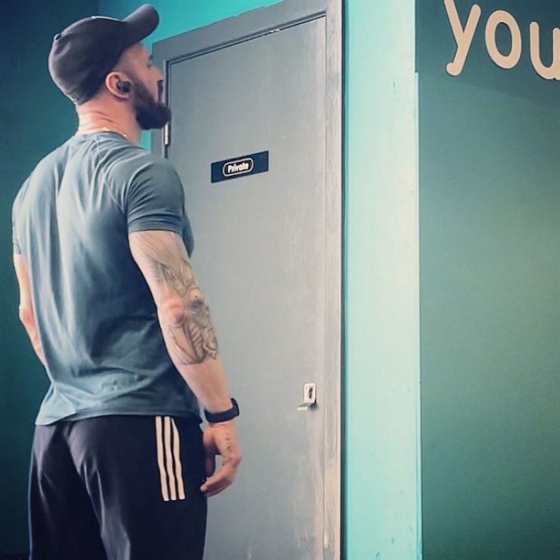 Back side 🍑🤪👊🏻