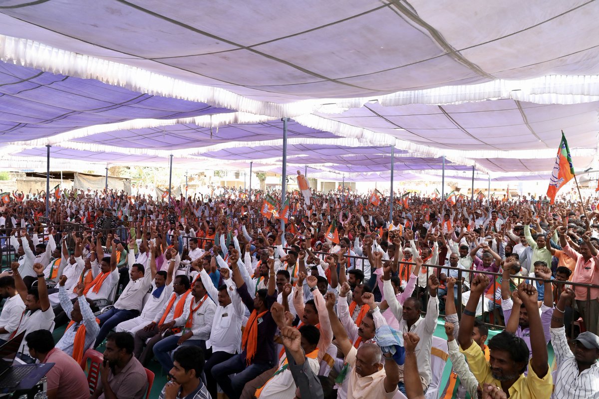 JPNadda's tweet image. Delighted to witness the affection of the people of Honnali towards the BJP.

Their enthusiasm is a testament to Karnataka&apos;s faith in the development oriented policies of the double engine government being laid on the ground by CM @BSBommai Ji, guided by PM @narendramodi Ji.