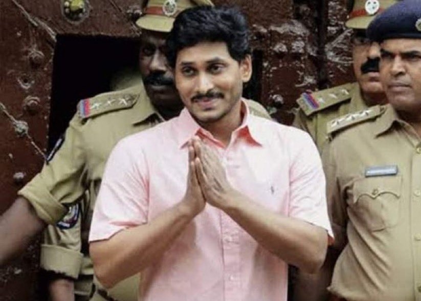 SDM_official1's tweet photo. #YSRCPApologizeRAJINI

#YsJaganShouldApologizeToRajinikanth

Let's Show Your Support 🔥🔥

Jailer 🔄.                                     Prisoner ❤�� https://t.co/Ufv9vHmfdu