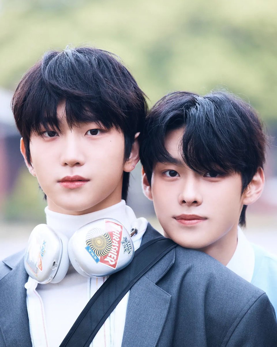 peachiehunn's tweet photo. look at 2jun yall 🥹 https://t.co/l1tJuwAkud