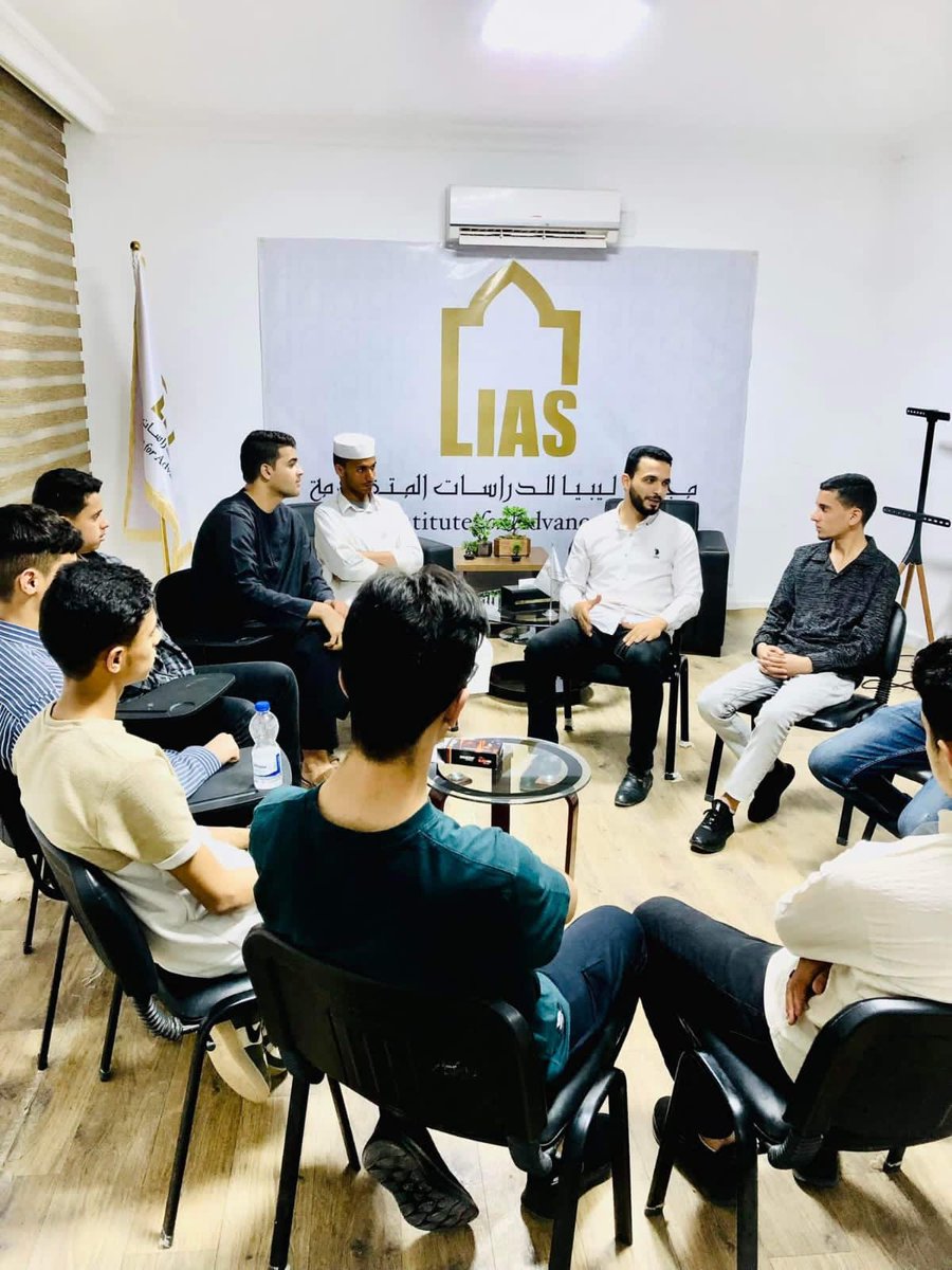 LibyaInstitute's tweet photo. أقام مجمع ليبيا للدراسات المتقدمة مكتب بني وليد يوم الخميس 27 ابريل 2023 حوارية بعنوان : قواعد للفهم والإدراك.
أعد الحوارية وأدارها مجموعة من الشباب المبدع المتميز. https://t.co/JEPDayk1Mb