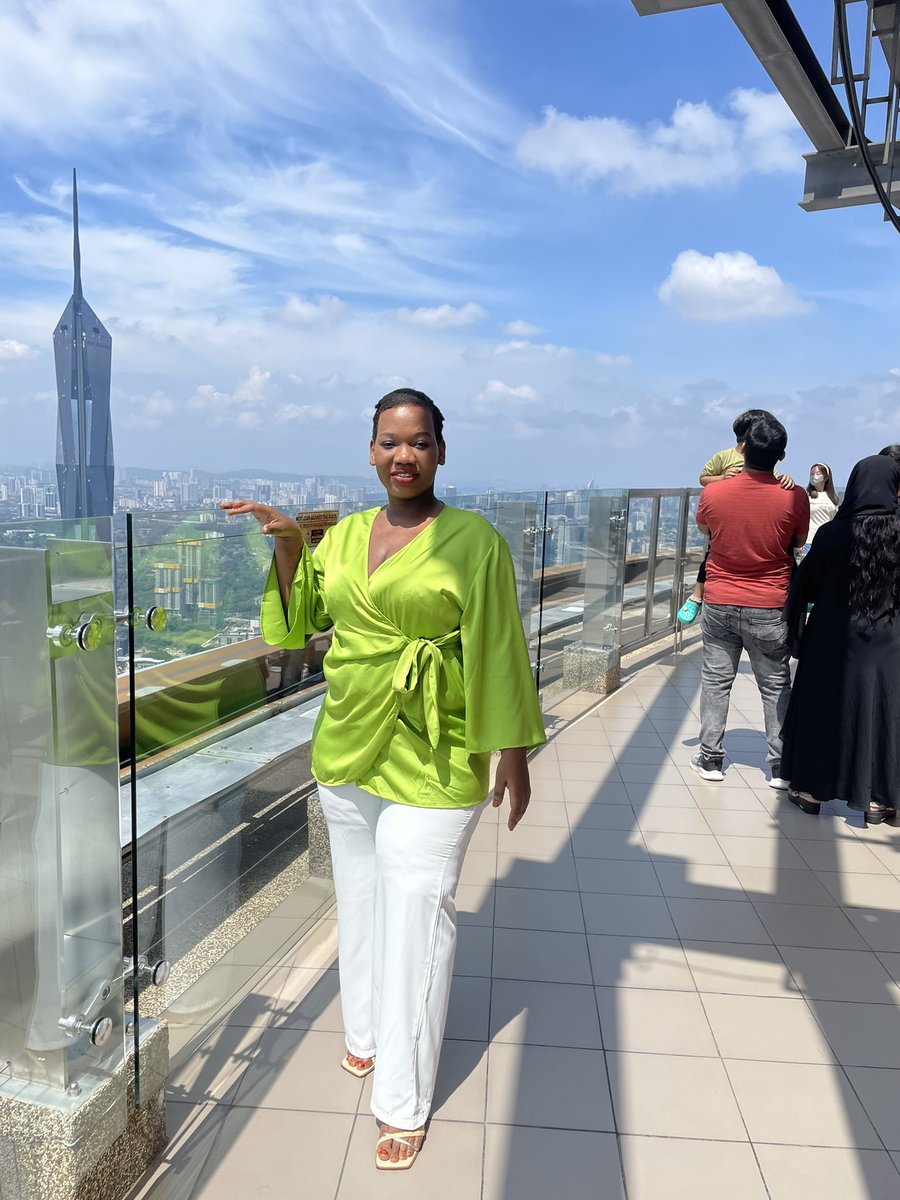 Lithilovely's tweet image. Beautiful Sunday at KL Tower ❤️