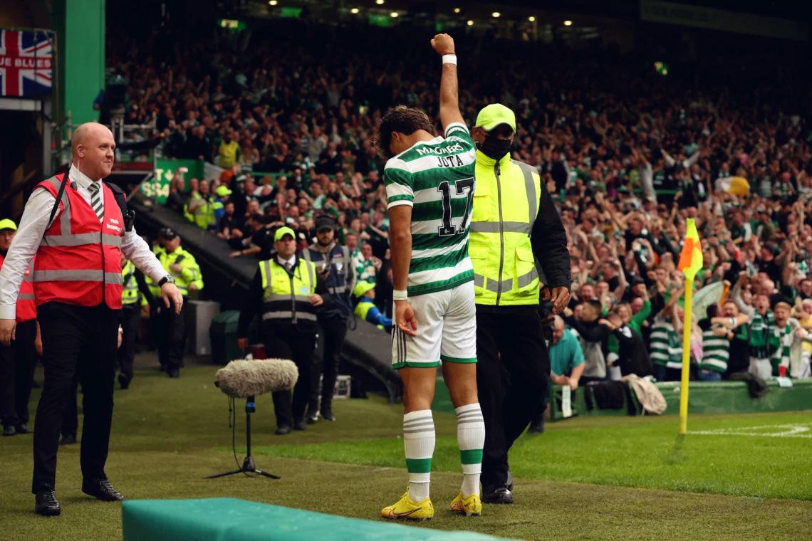 AJ_CELTIC's tweet photo. 💚🔵 MATCHDAY GIVEAWAY 🔵💚

IF JOTA SCORES FIRST TODAY WE WILL GIVE AWAY A SMALL AJ_CELTIC BUNDLE. ✊

TO ENTER: 

- FOLLOW US 🤝
- RT THIS TWEET 🔁

UP THE RA https://t.co/GS22sHH0r2