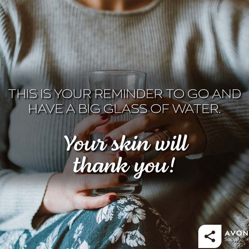 TeamStrowan's tweet photo. It's bizarre how often we forget that skincare relies on more than just the things we put on our skin, it's about our diet too! ✨ Drinking water (aim for 3 pints a day!) and eating well is a fantastic way to help your skincare game. 💧
#Skincare #DrinkWater https://t.co/FVHscSnwSJ
