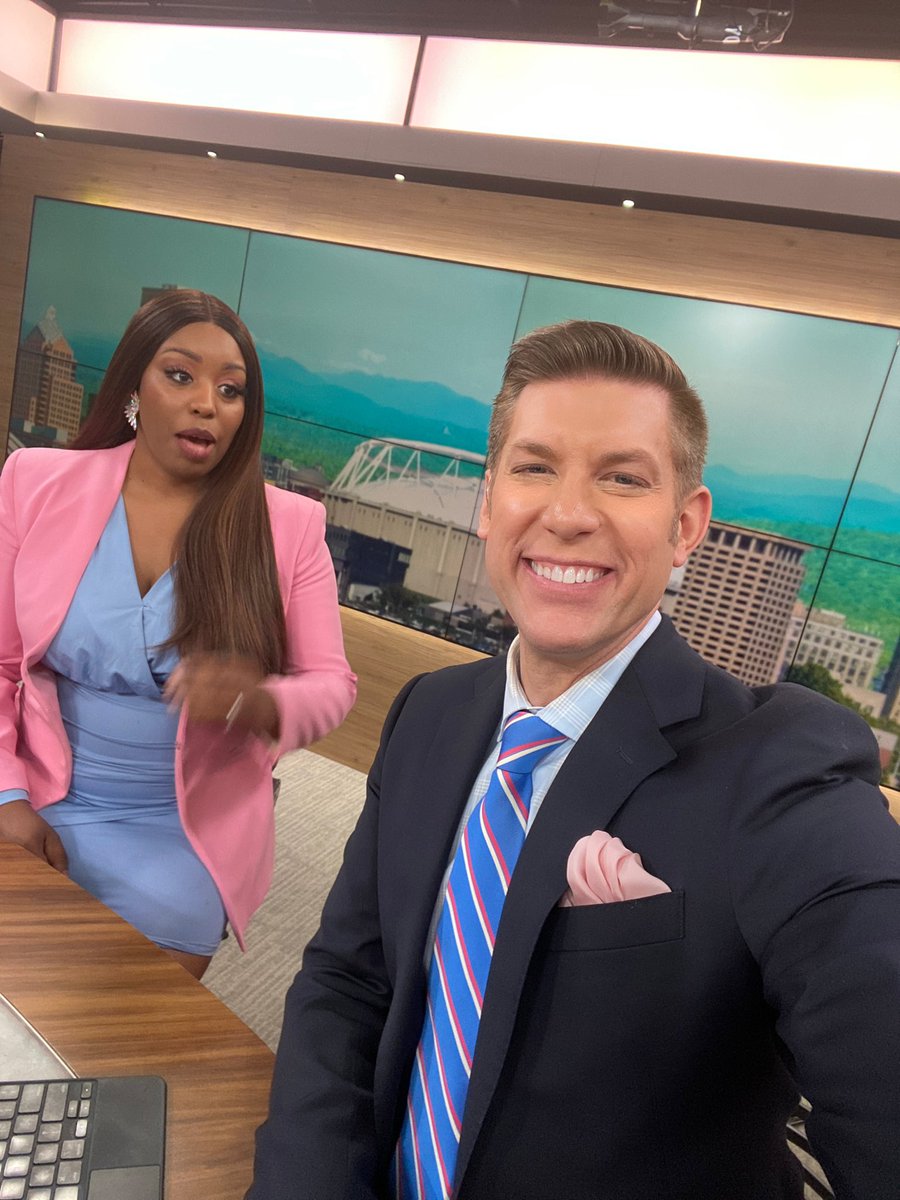 CaseyJBortnick's tweet image. Ready or not… grab some coffee ☕️ and join me &amp;amp; @MercedesTVnews! 📺 

We’re bringing you all your statewide headlines right #NOW and all morning on #YourWeekend on #SpectrumNews1! Our co-anchor @melissasteinTV is on an important assignment… tune in to learn more.