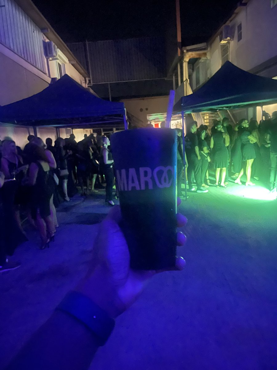 ndx_cx's tweet photo. Merci @MaroonSpi ! les cocktails c'etaient des tueries! https://t.co/5KTcS3Bvei