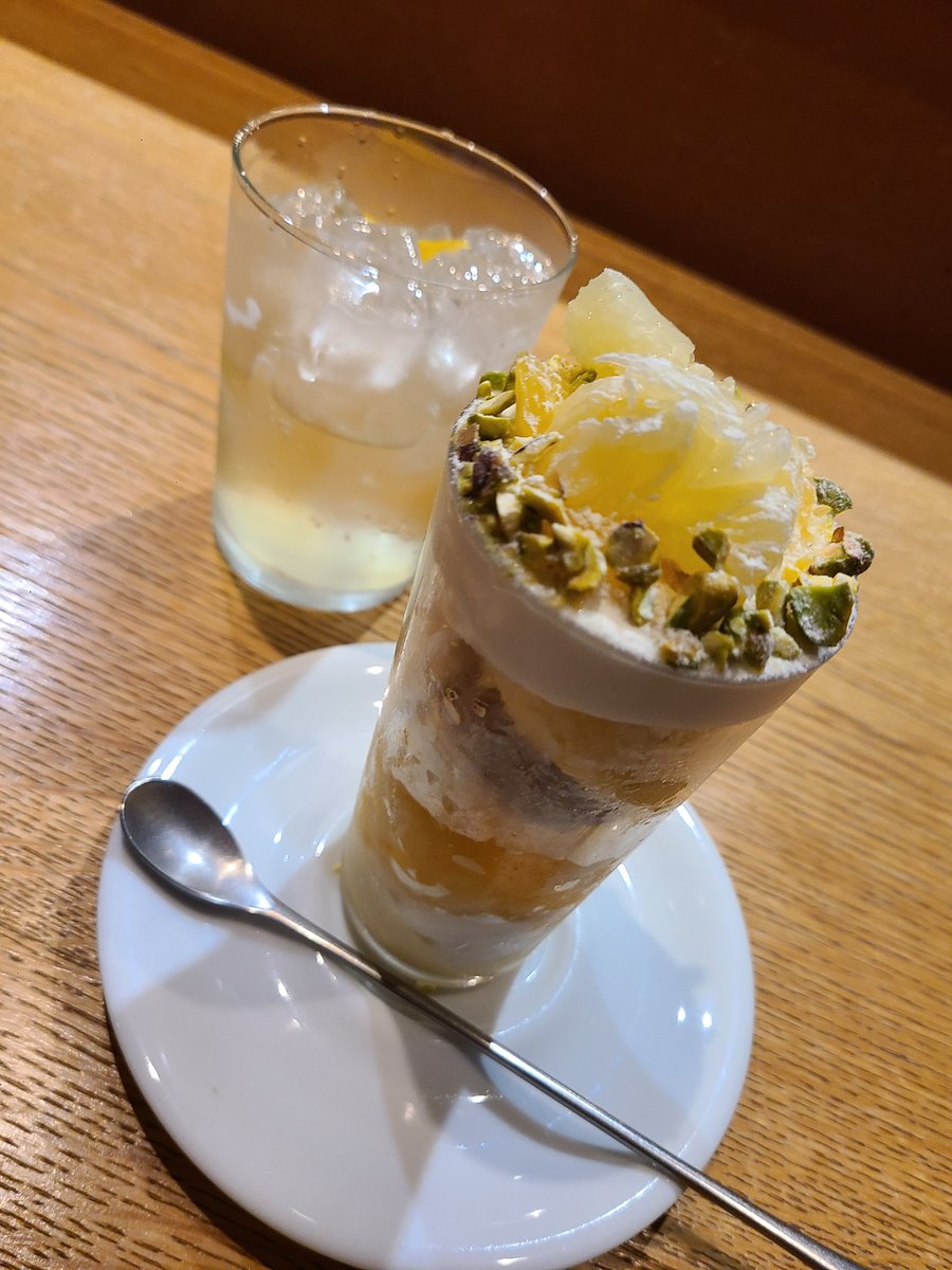 shirasukmage's tweet photo. べろべろです🤔 https://t.co/heaN31mhhy