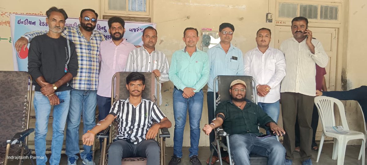jigneshkmbl's tweet photo. આજે માનનીય પ્રધાનમંત્રી શ્રી નરેન્દ્ર ભાઈ મોદી ની મન કી બાત નો 100મો એપિસોડ હતો ખંભાળિયા શહેરમાં વિશિષ્ટ આયોજન રક્તદાન કેમ્પ કરવામાં આવેલ હતો  નગરપાલિકા પ્રમુખ પરમાર ભાવનાબેન જીગ્નેશભાઈ ઉપસ્થિતિમાં જેમાં લોકો એ ખુબ હર્ષ ઉલ્લાસ સાથે રક્તદાન કરેલ https://t.co/C4jwugxglw