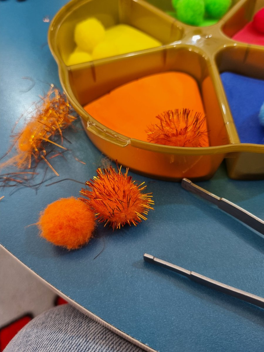 Canım çocuklarıma etkinlik yaptırırken 163727283872 milyon kere anlatıp 1 saniye arkamı dönmüşümdür. Cımbızın kız çocuklarındaki yeri🤦‍♀️