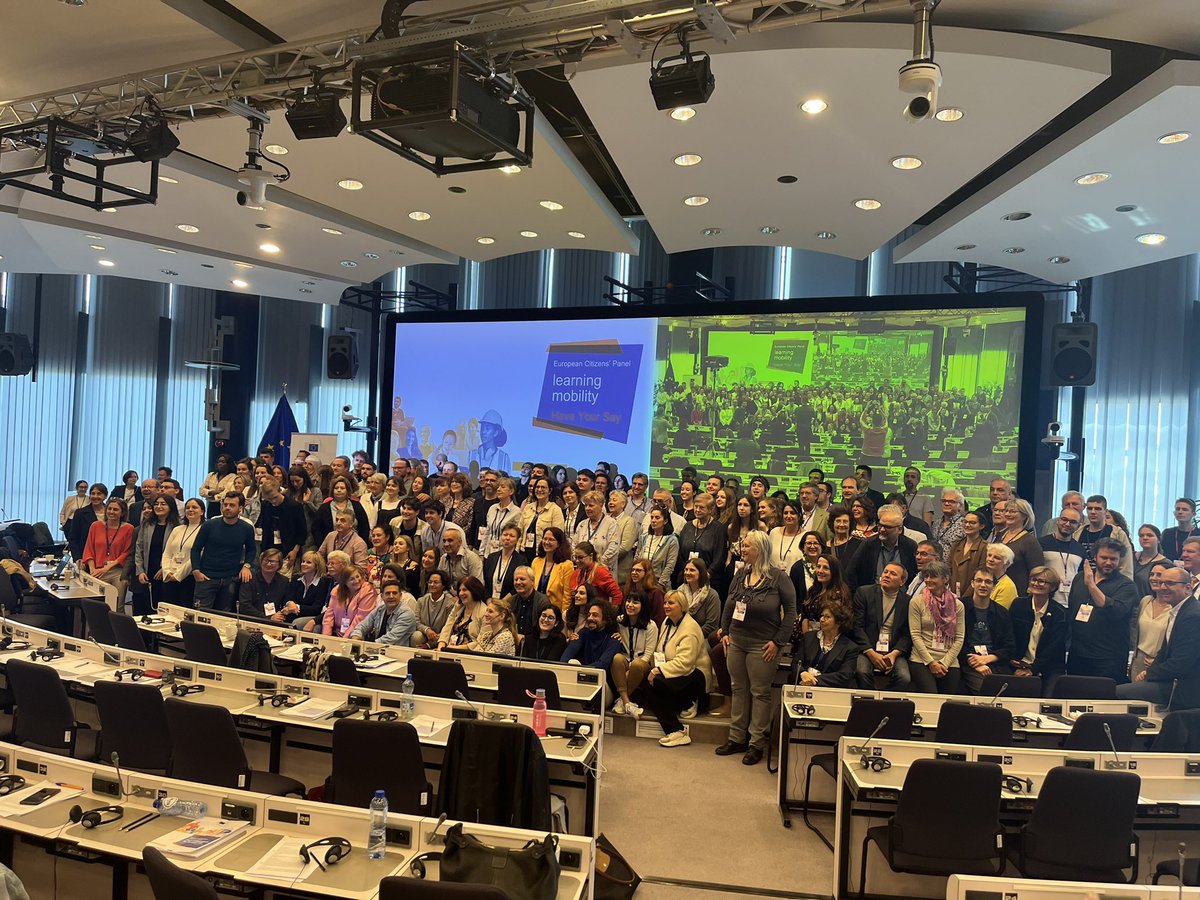 MIGarcia__'s tweet photo. Cerramos el #LearningMobilityCitizensPanel con las palabras de @UteHaller y la valoración de los 150 ciudadanos europeos sobre las 21 recomendaciones. Deseando leer las conclusiones finales y su presentación ante el Consejo Europeo #Ontheway #EuropeanDemocracy #HaveYourSay https://t.co/h2neK89HK7