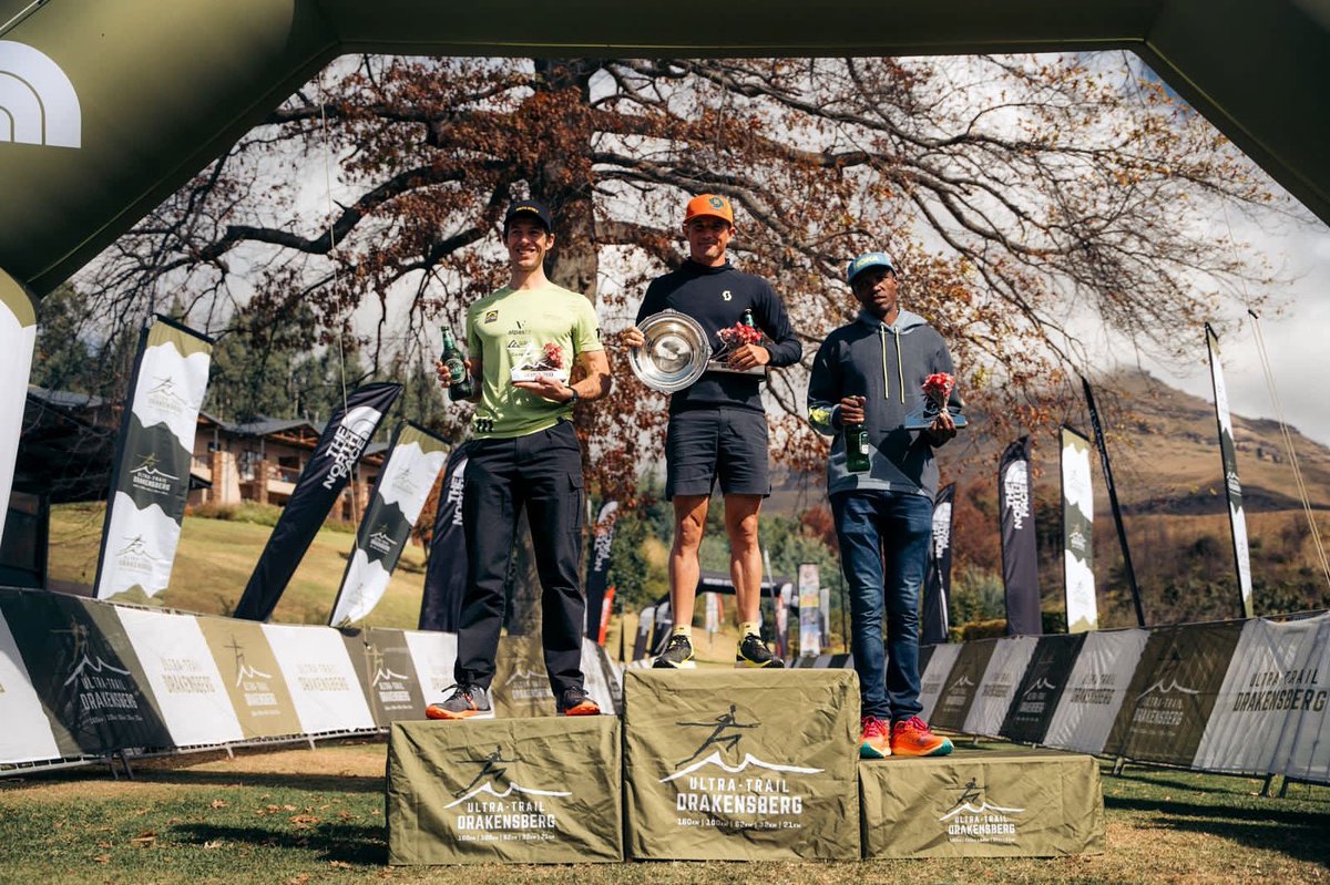 The 2023 Giant’s Cup Uncut men’s winners! ⚡⚡⚡

Congratulations to all on a fantastic race in hot conditions 🔥👏🏽.

🥇SIMON DESVAUX DE MARIGNY 🇲🇺 06:04:44
🥈CHRISTIAAN GREYLING 🇿🇦 06:20:47
🥉SIMON TSHABALALA 🇿🇦06:24:23

#UltraTrailDrakensberg 
#UTD2023