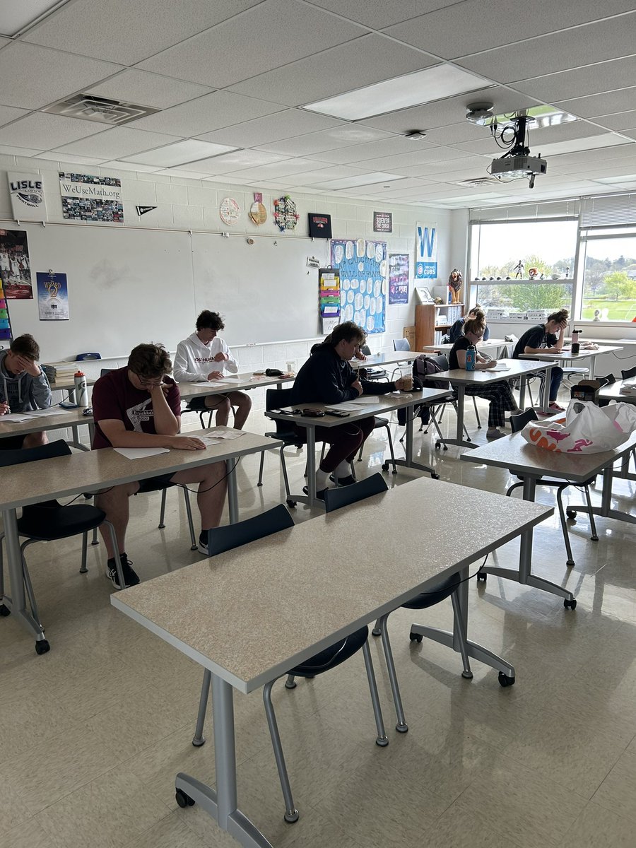 LisleMath tweet media