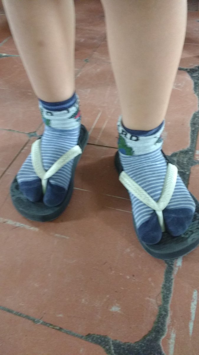 SoyAjenjo's tweet photo. En mi casa / para ir a votar https://t.co/2I0rfVcEnB