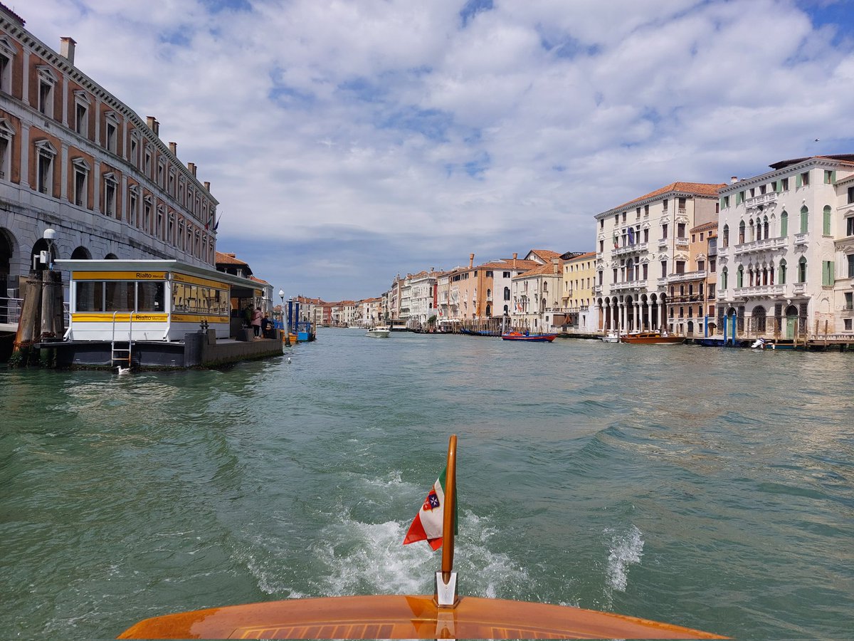 Thanks for the recommendation @mcdermottkc_ #venice #watertaxi