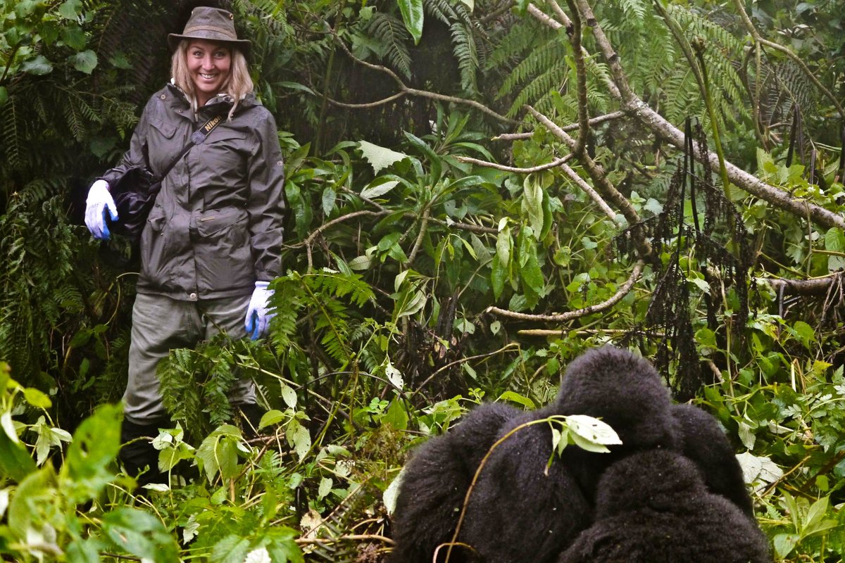 As you plan your next #gorilla safari, don't forget these essential items for your gorilla trekking adventure: sturdy hiking boots, long pants and sleeves, insect repellent, a rain jacket...
gorillatrackers.com/gorilla-trekki…
#afriktrekholidays #gorillasafaris #gorillatrekking #packinglist