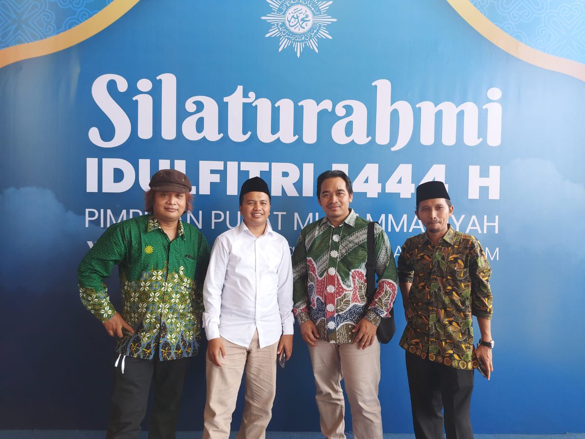 fajarjun's tweet photo. Lho lho lho ga bahaya ta 🖐🏻 @kejarlahmimpi @azaki_khoirudin @Gus_Bach https://t.co/PnYHXE5p07