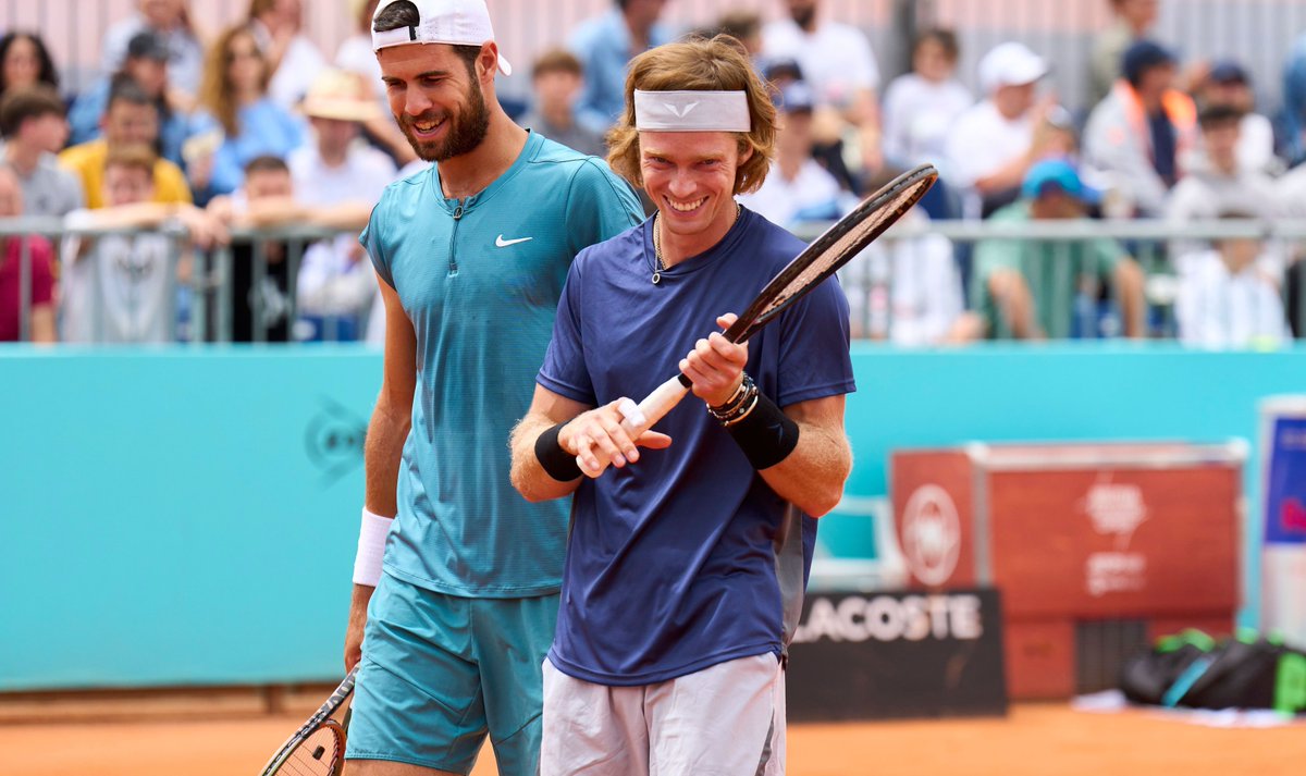 dengdaiDwait's tweet photo. @game_rublev @dotdotennis 😆 https://t.co/2DIRflEyo3