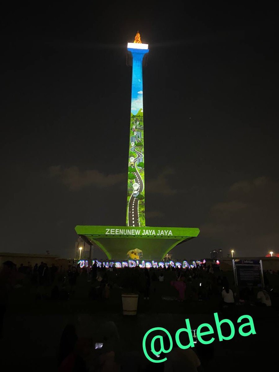 nnambu_'s tweet photo. Finally 😭😭🫶
the LED project at the jakarta monas writing about zeenunew was also accomplished😭😭 there was a lot of queuing and lots of people were checking out other couples, and on the last day Zeenunew's name appeared .. 
#ZeeNuNew #zeenunewjayajaya https://t.co/jHn3KLEsXw