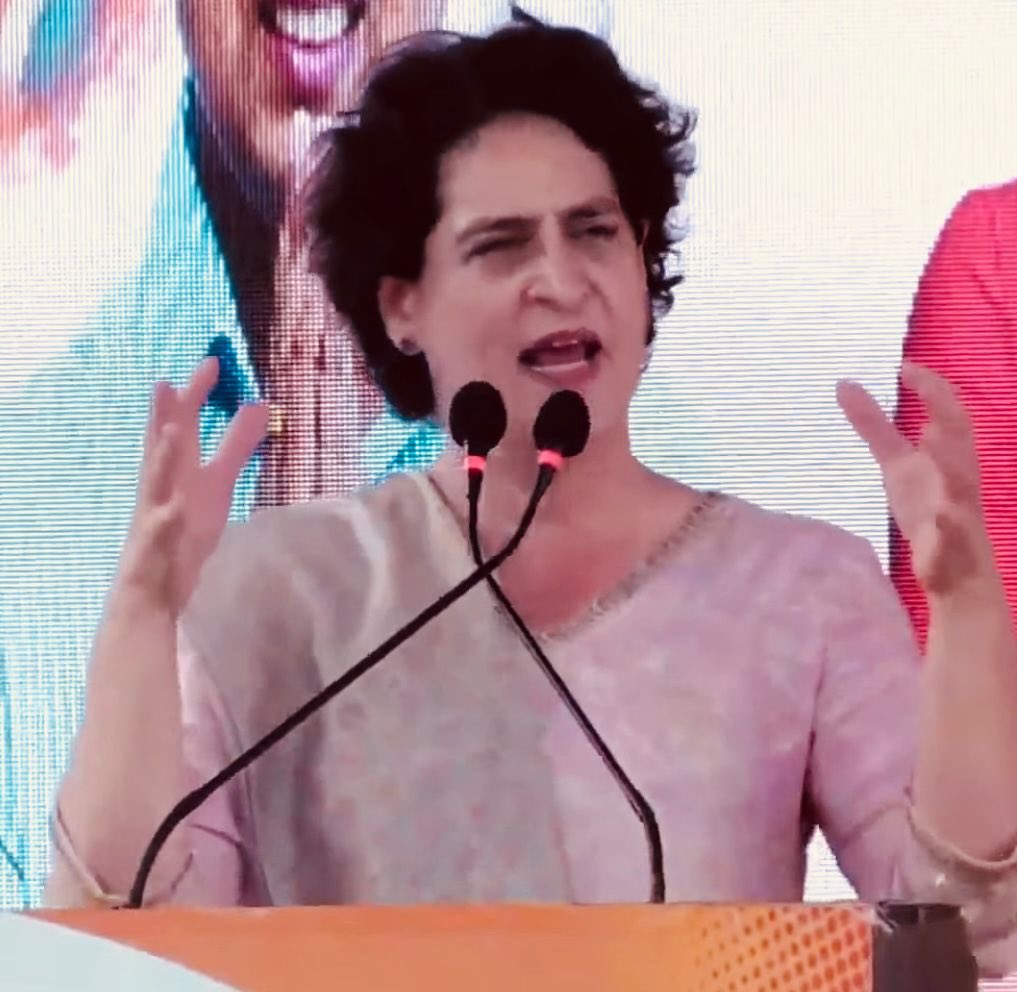 AIPCJHR's tweet photo. श्रीमती @priyankagandhi ने 1,48,000 से अधिक आंगनवाड़ी कार्यकर्ताओं और मिनी आंगनवाड़ी कार्यकर्ताओं, लगभग 48,000 आशा कार्यकर्ताओं, मिड डे मील कार्यकर्ताओं के लिए एक नए भविष्य का अनावरण किया। https://t.co/TOx5JvfYdp
