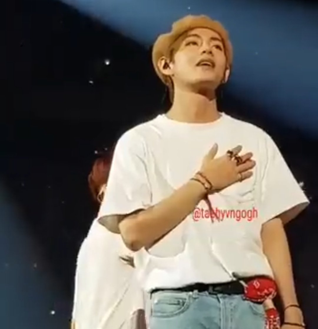 Kim Taehyung &amp; his life long support towards the LGBTQ+ community 🏳️‍🌈

a THREAD