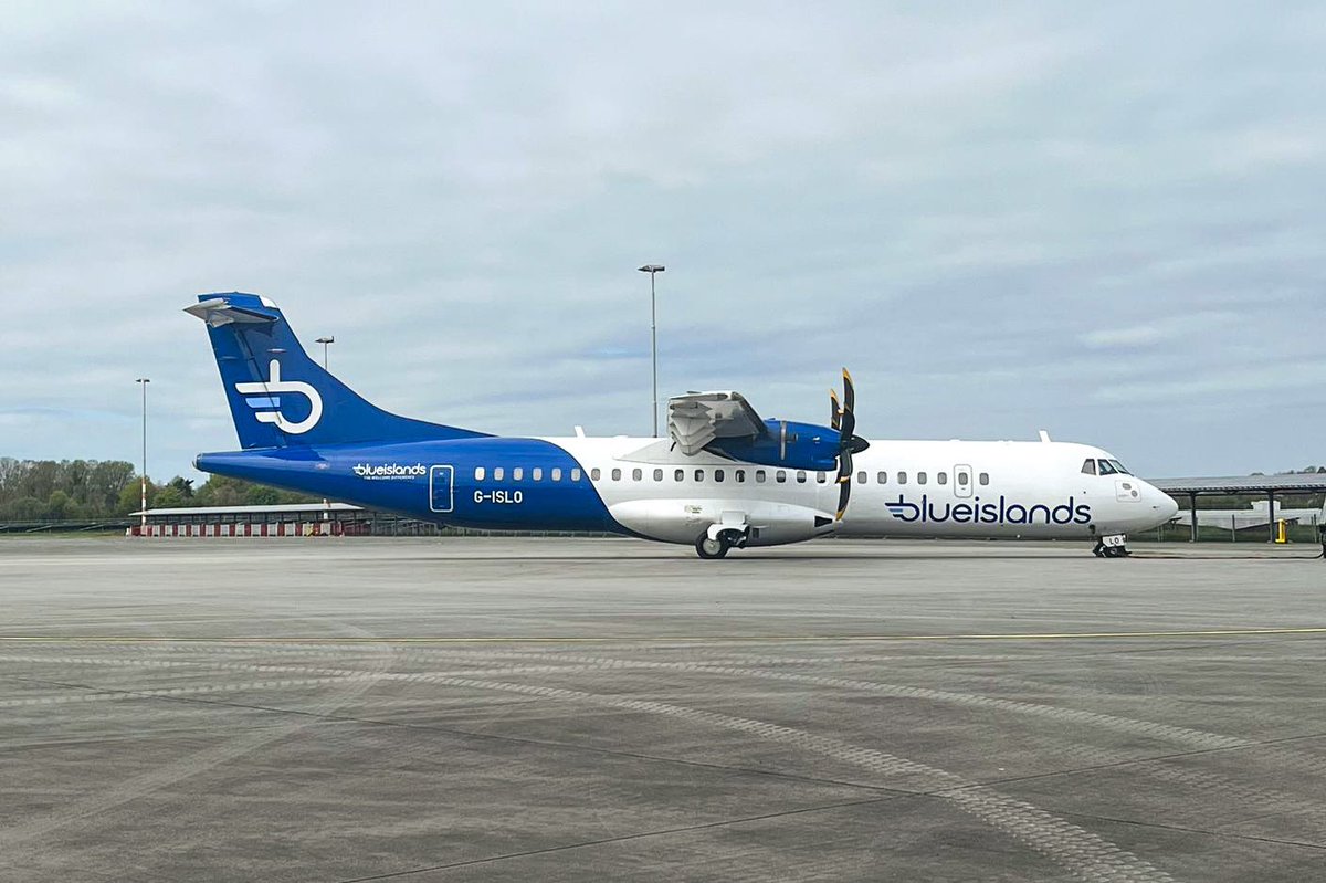 🇬🇧𝗞𝗮𝗻𝗮𝗮𝗹𝗲𝗶𝗹𝗮𝗻𝗱𝗲𝗻, 𝘄𝗲𝗹𝗸𝗼𝗺 𝘁𝗲𝗿𝘂𝗴!

Vandaag vertrok een volgeboekte eerste vlucht naar Guernsey met reisorganisatie Sunair Vakanties en Blue Islands.

Ontdek jij dit jaar de Kanaaleilanden? ☀️
bitly.ws/C8so

#kanaaleilanden #eelde #guernsey #travel
