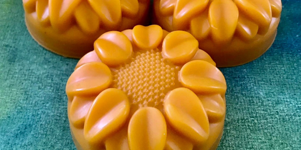 BurlingtonGreen's tweet image. Ends today! Our good friend 🌿#SoapsByNature🌿will donate 20% of your purchase to BG &amp;amp; match it triple fold.

Order now: burlingtongreen.org/news/soaps-by-…

Great Mother&apos;s Day (or any day) gift!
🌻Thank you🌻

#smallbatchsoap #homemadesoap #burlont #burlon #burlingtonmade #naturalsoap