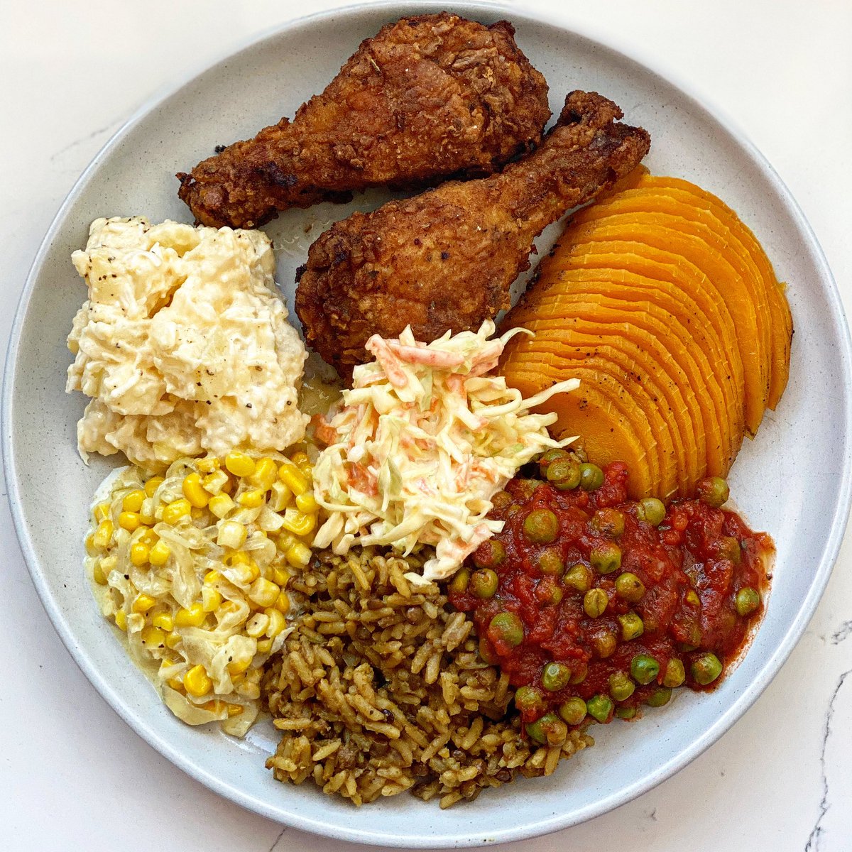 zola_nene's tweet photo. SIMPLY ZOLA SUNDAY
.
What’s on my plate…
- Fried Chicken
- Butternut
- Peas in Spicy Tomato
- Savoury Rice with Lentils
- Coleslaw
- Creamy Corn
- Potato Salad
.
.
#zolanene #simplyzolasunday #simply7colours #severalcolours #food #sundaylunch https://t.co/a3uCkx40zo