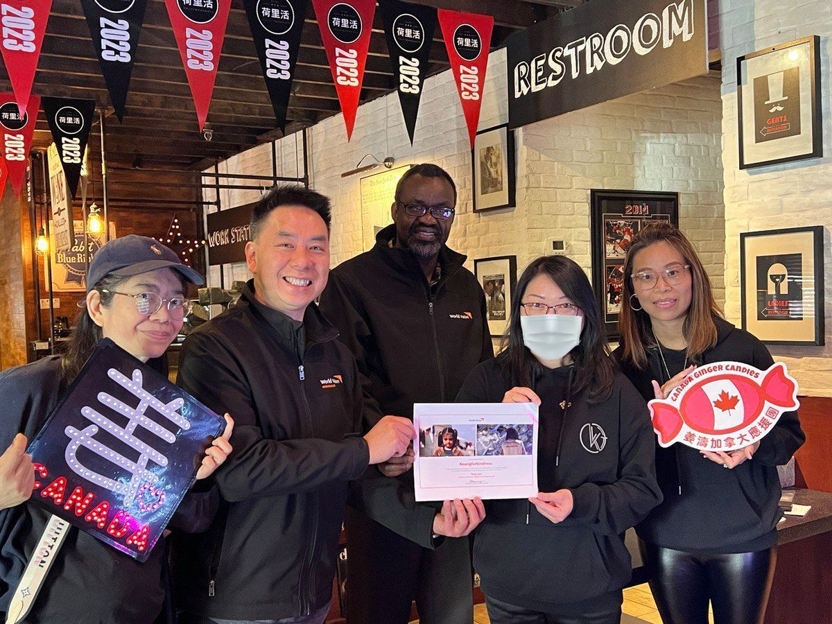 WVCChurches's tweet photo. We're honored to have World Vision Ambassador, Mr. @stephengwoo and Philip Gai from World Vision present a certificate of appreciation to #KeungForKindness in Canada this past week! Your kindness and compassion has truly made a difference! 

#TurkeyEarthquakeRelief #Worldvision https://t.co/cnf1JSGEqb