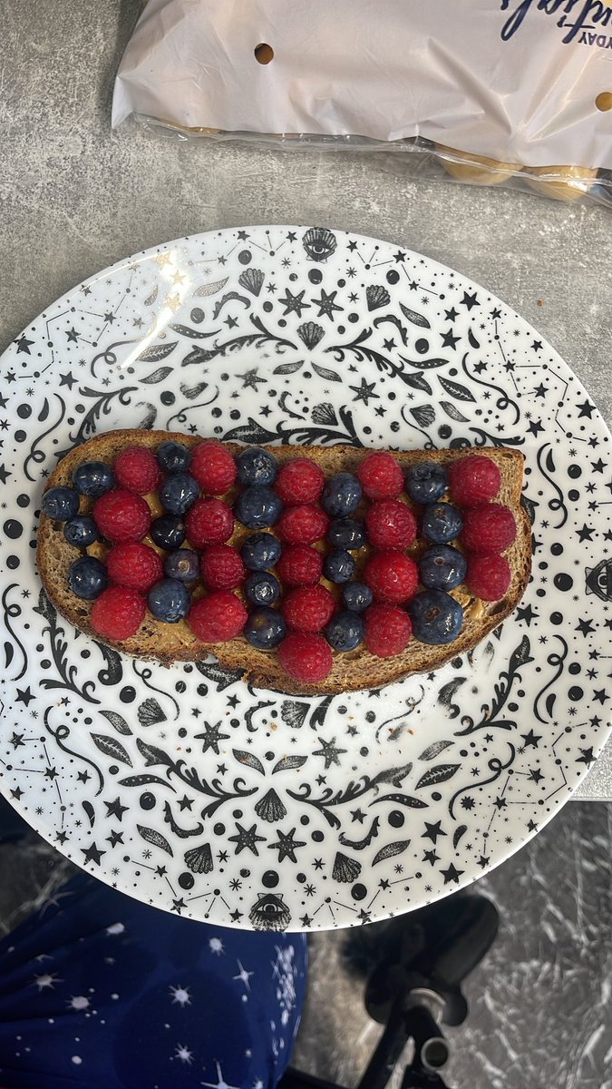 Dee cooper tweet media