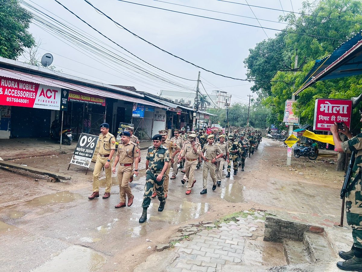 LUCKNOW POLICE tweet media