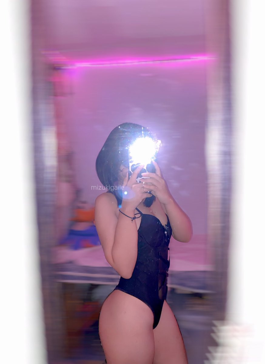 mizukitancos's tweet photo. Free Bum Pic 🍑 
rt to receive a good news 😌❣️

DM me for Commission! I’m accepting any request like:
- Lewd 🍒
- Half to Full Nudity 🐱
- Custom Vid 🍜
- Public Commission 🍃
- Armpit/Foot/BDSM kink, &amp; more ✨

‘Explicit’ Commission starts at 5k/100usd 😋🍜🐱 https://t.co/KiqYCgacOj