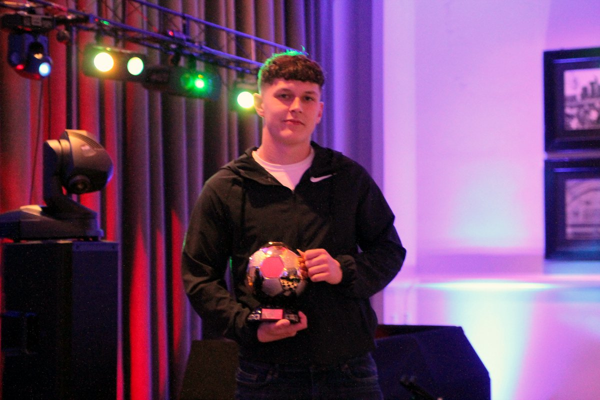StalyCelticFC18's tweet photo. Academy Player's Player of the Year and Academy Manager's Player of the Year was Sam Muskett! 👏 https://t.co/zfxk5nbOcw