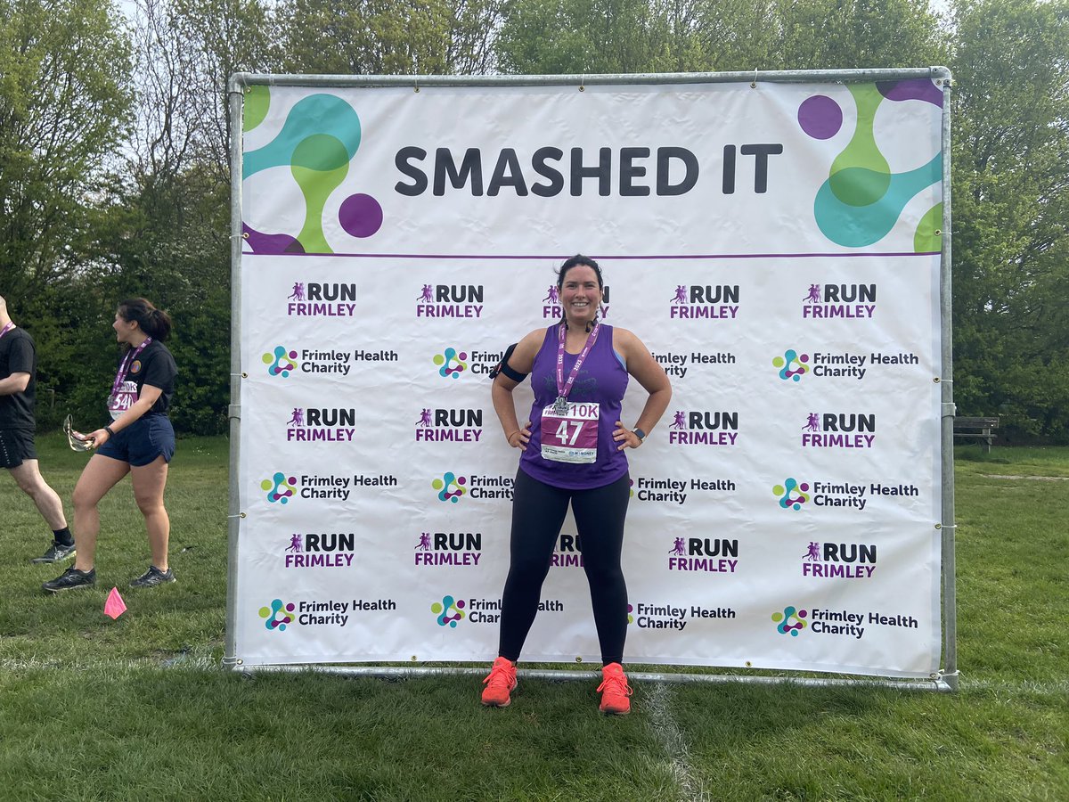 hmcott_'s tweet photo. @FHealthCharity #runfrimley #runfrimley10k Mother &amp; Daughter!! https://t.co/jiH36lsXLM