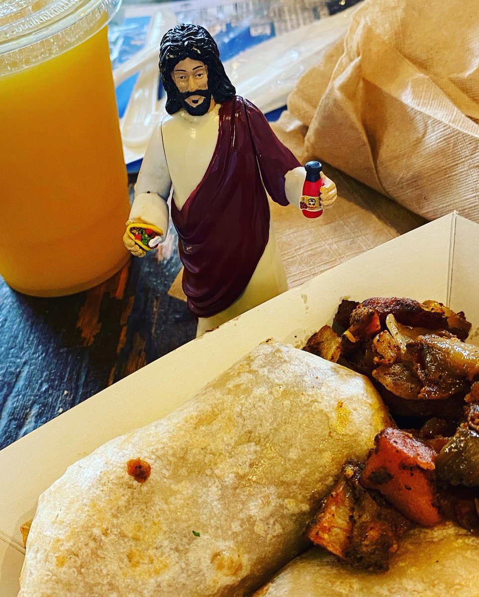 tacojesus's tweet photo. Exploring Boston this weekend and then going to see @theheavy in concert on Monday.  #wwtjd #bostonadventure https://t.co/ugULzV2Bfc
