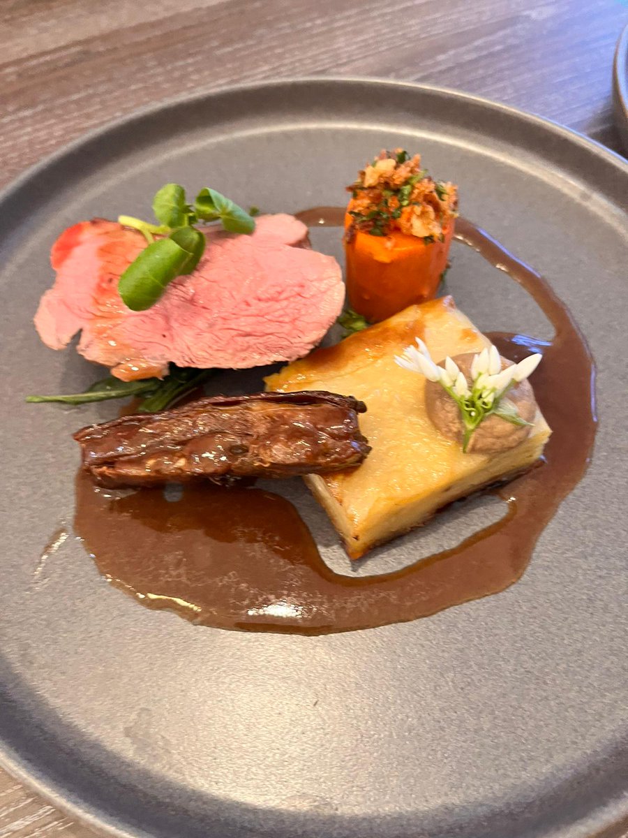 Devon_Wright tweet media