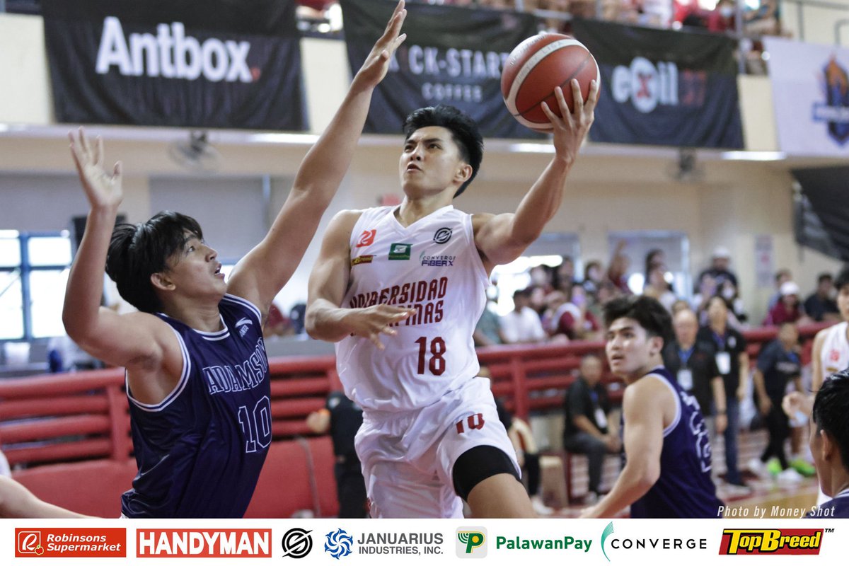 yoopeepayt's tweet photo. Harold Alarcon, after the 88-55 win vs Adamson at the Pinoyliga Cup. ✊🏼❤️💚 #UPFight 

15 points 
1 rebound 
3 assists 
1 steal

📸 @upmbt https://t.co/PTrZ4DLW0z