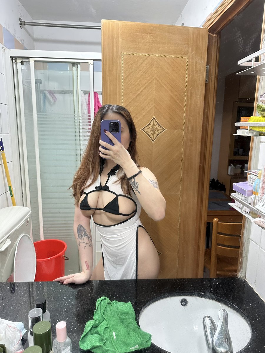 yvonneclose_'s tweet photo. 🫢🫢🫢

#onlyfans #AdultWork #booty #sexy #PublicExposure #ExhibitPublic #exhibitionistfemale  #uncensoredonlyfans #asiangirls #賣相 #性感 #原味底褲 #二手底褲 #賣片 #大波妹 #j圖 #港女 #原味胸圍 #二手bra https://t.co/z4xV4LnA7V