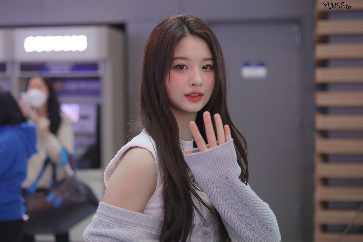 230430

 천사한명 한국을 떠나다....😢

#엔믹스 #nmixx #설윤 #sullyoon