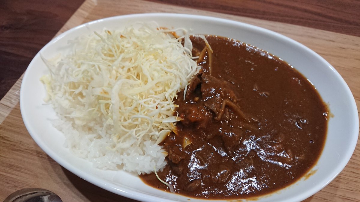 sign03199784's tweet photo. 金沢カレー風、おれのカレー🍛
キャベツ普通にアリだなぁ🤔 https://t.co/mURxgKFaTR
