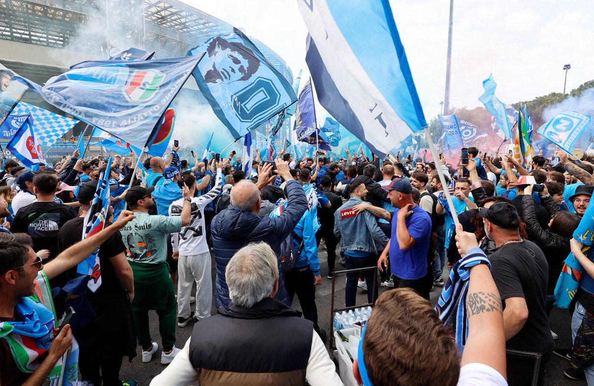 non al 99 percento ma al 100 percento, campione Napoli