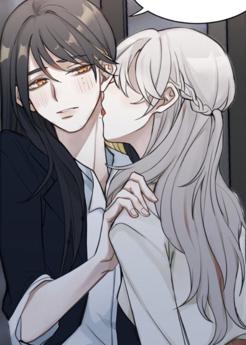 chiscakeeee's tweet photo. new gl: listen to the stars
#yuritwt #gltwt https://t.co/ta4XrnjV1m