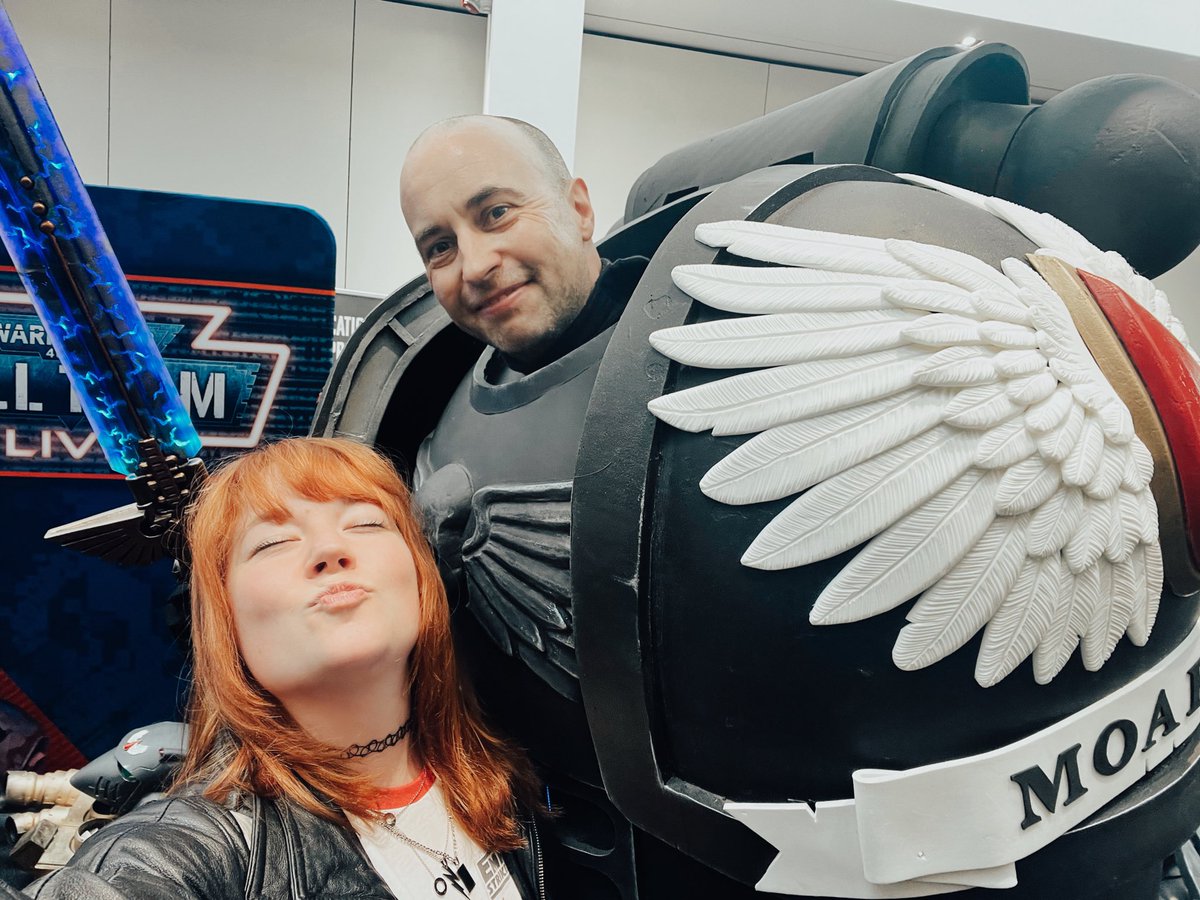 GeorgieBroad's tweet photo. my accidental day two at #warhammerfest was short but oh so sweet - let’s see if i make it home this time 🥴 love you all lotshammer xxxx #warhammer40k #warhammercommunity https://t.co/5LmLfmU3AH