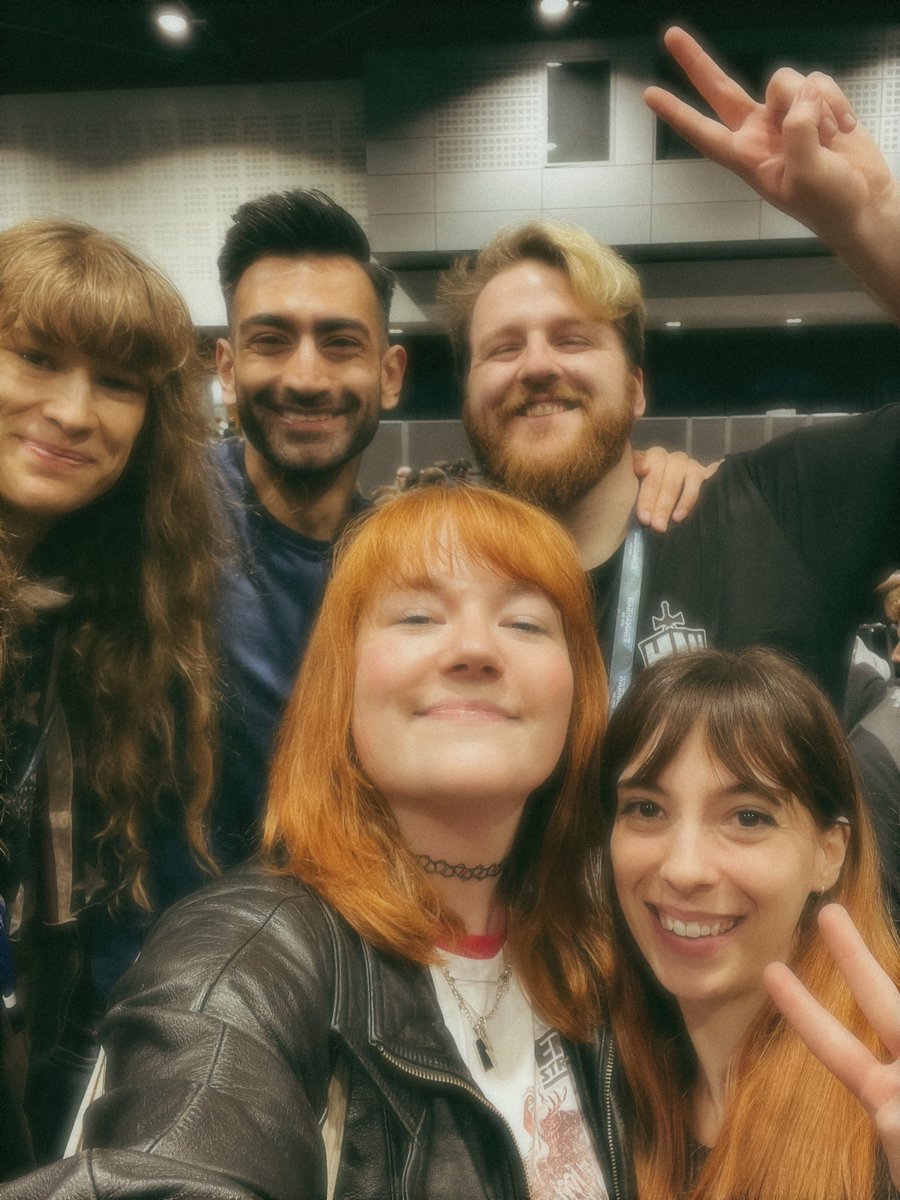 GeorgieBroad's tweet photo. my accidental day two at #warhammerfest was short but oh so sweet - let’s see if i make it home this time 🥴 love you all lotshammer xxxx #warhammer40k #warhammercommunity https://t.co/5LmLfmU3AH