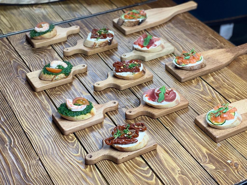 WoodlaHome's tweet photo. Wooden cutting boards https://t.co/hojcvAgYWY #charcuterieboards #woodencuttingboards #cuttingboards #charcuterieaccessories #cheeseboard #cuttingboardsforkitchen https://t.co/f0MURpgJG4