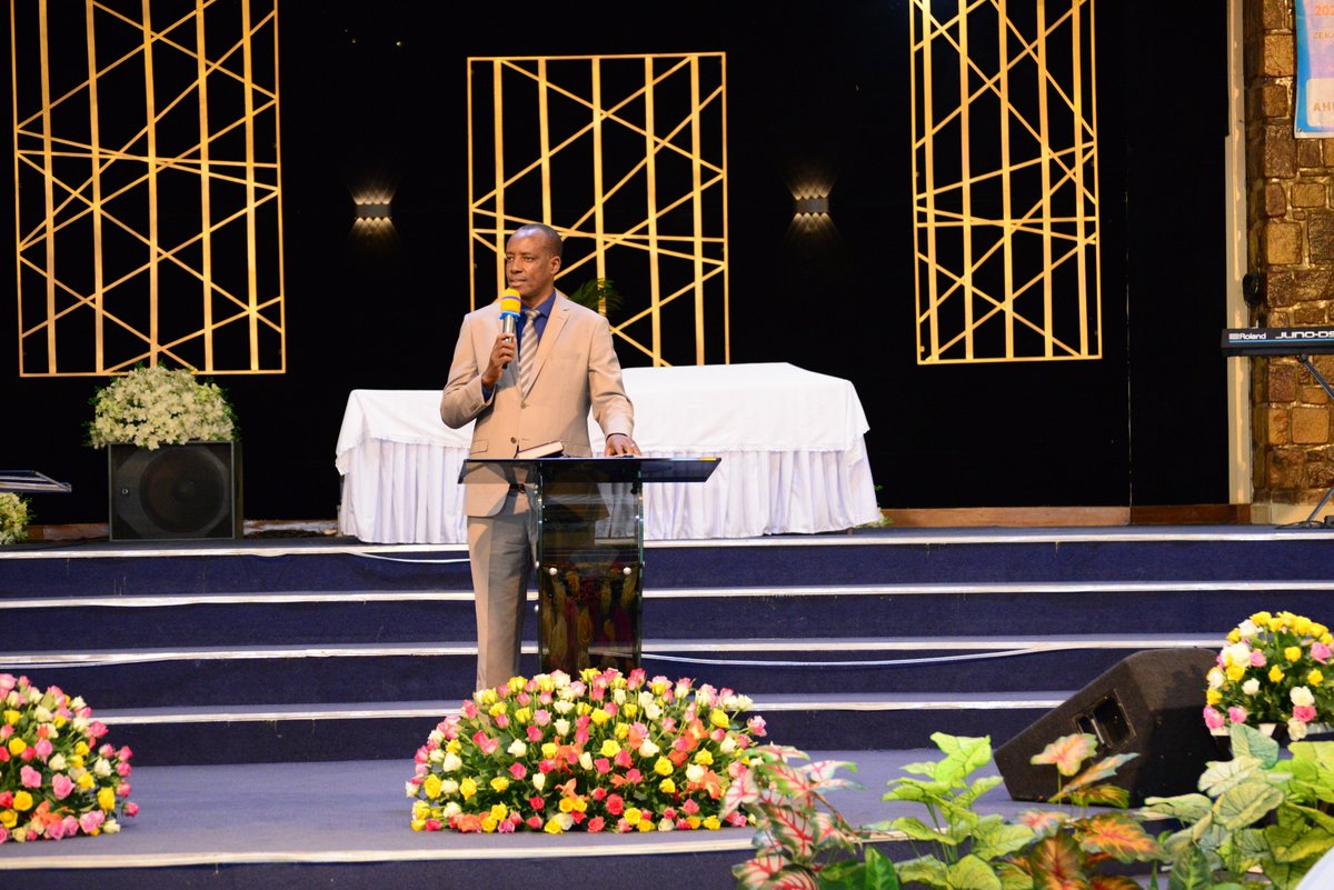 erckimisagara's tweet photo. Today's second service with Pastor Aaron Ruhimbya "The value of the blood of Jesus Christ" https://t.co/brRaRWYReY